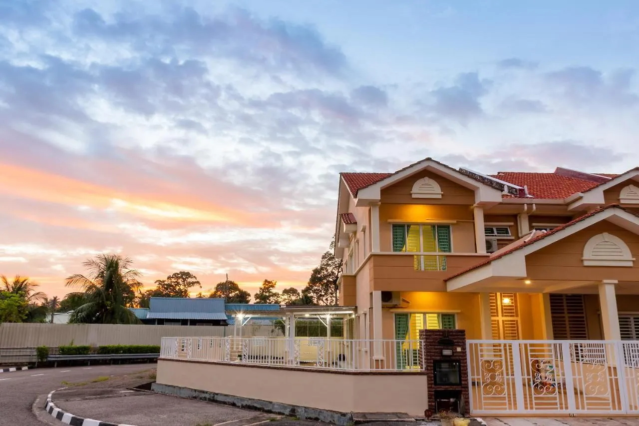 Tropikal Natura Lodge By D Imperio Homestay Penang Balik Pulau